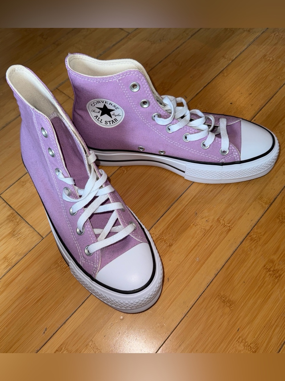 Chuck Taylor All Star Lift Platform Canvas High Tops in Amethyst and White - Picture 3 of 6